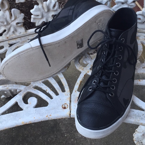 Coach Sneakers - Picture 6 of 8